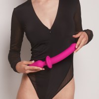 6017050-IMAGE 4-switch-plug-in-dildo-S-fuchsia-strap-on-me-2000X200012